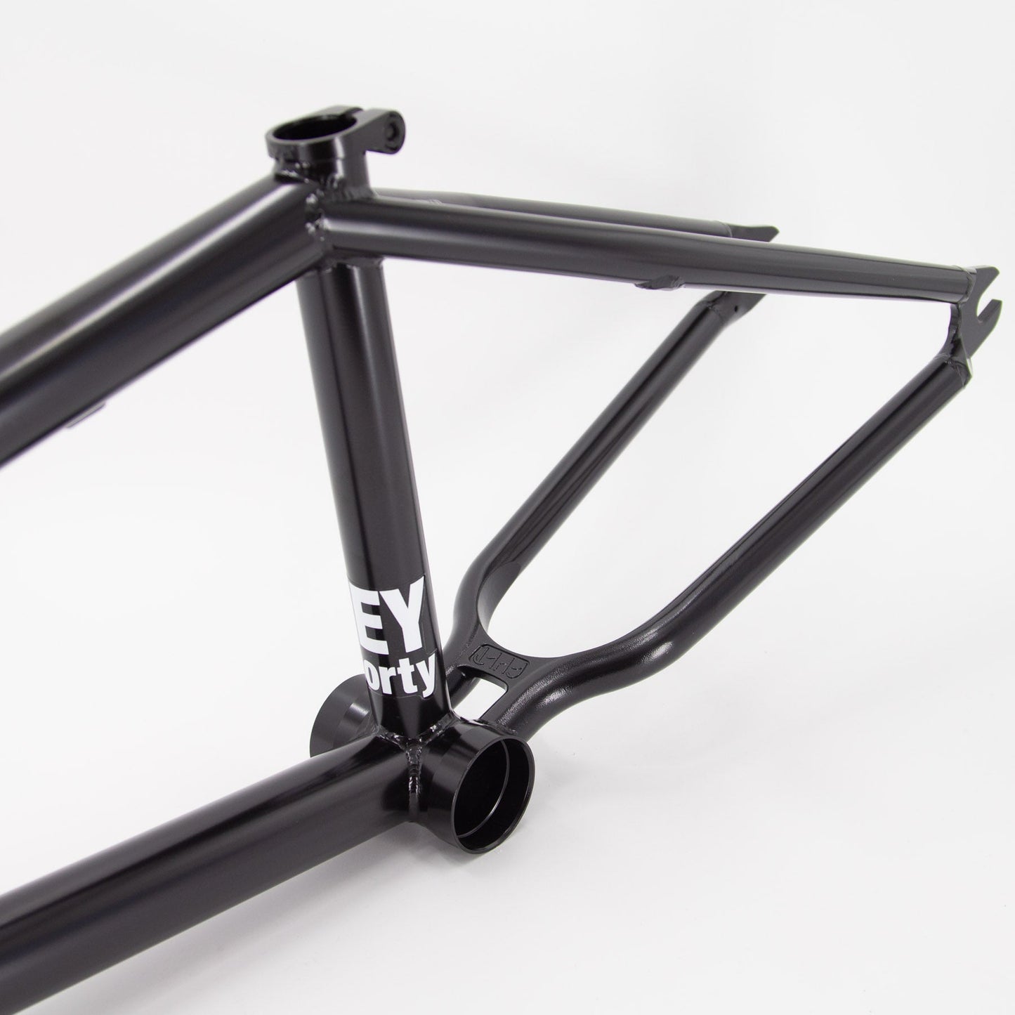 Cult Shorty IC Frame