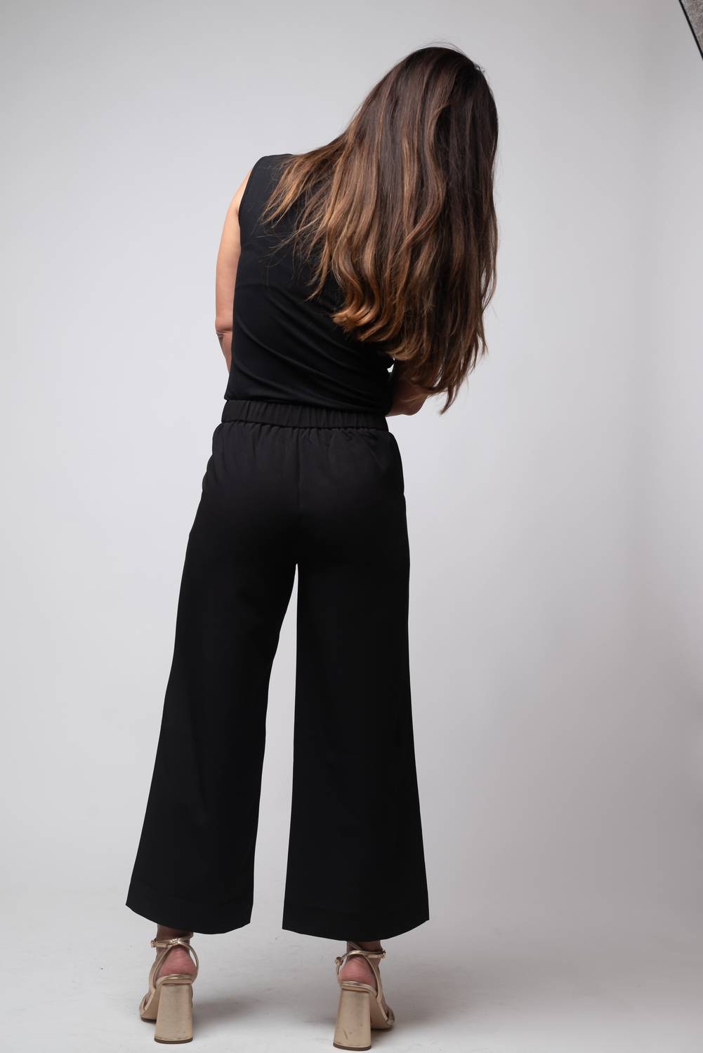 Carson Crop Pant In Black